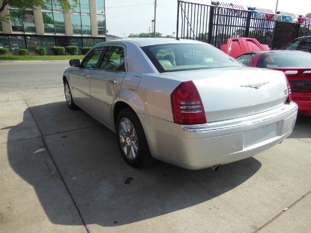 Chrysler 300C Regular Cab Sedan