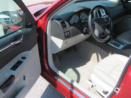 Chrysler 300C 2007 photo 2