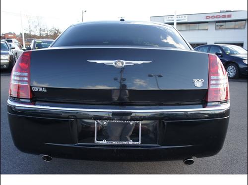 Chrysler 300C 2007 photo 2