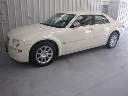 Chrysler 300C 2007 photo 2