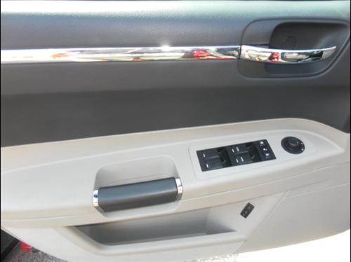 Chrysler 300C 2007 photo 1