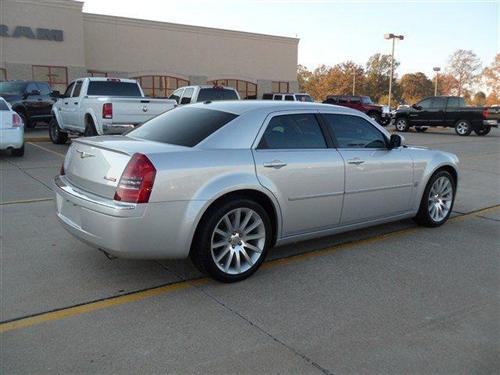 Chrysler 300C 2007 photo 2