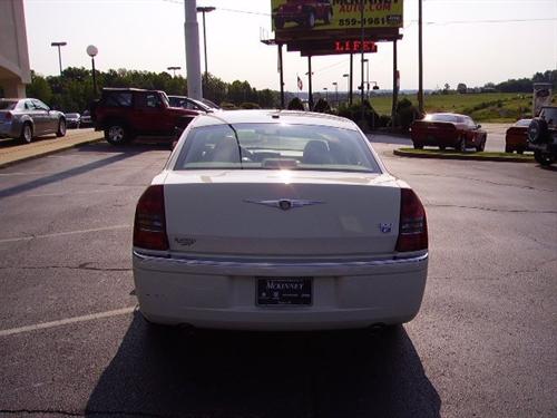 Chrysler 300C 2007 photo 1