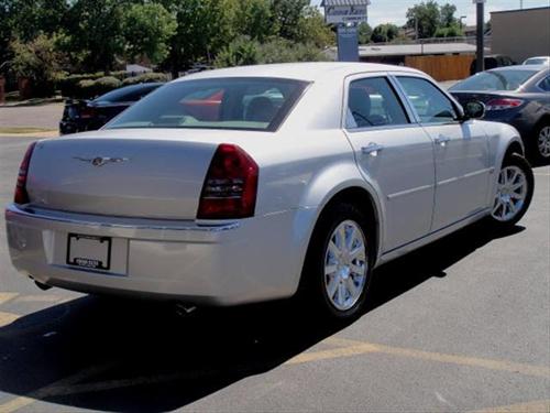 Chrysler 300C 2007 photo 2