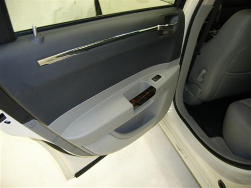 Chrysler 300C 2007 photo 2