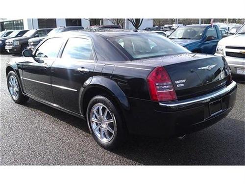 Chrysler 300C 2007 photo 2