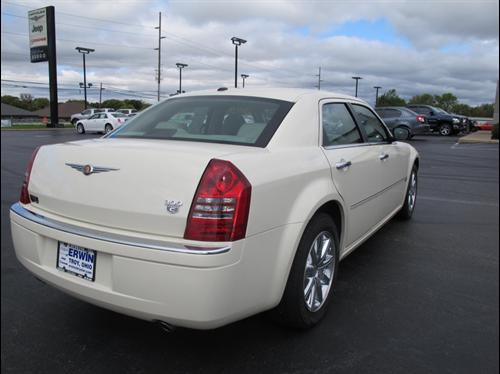 Chrysler 300C 2007 photo 3