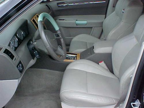 Chrysler 300C 2007 photo 2