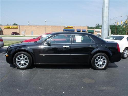 Chrysler 300C 2008 photo 2