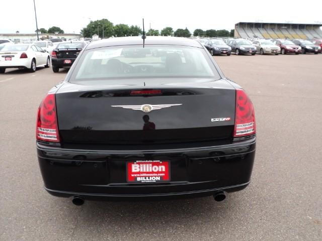 Chrysler 300C 2008 photo 3