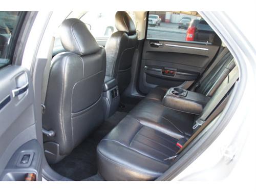 Chrysler 300C 2008 photo 2