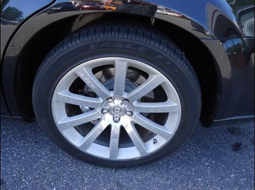 Chrysler 300C 2008 photo 2