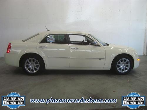 Chrysler 300C 2008 photo 1
