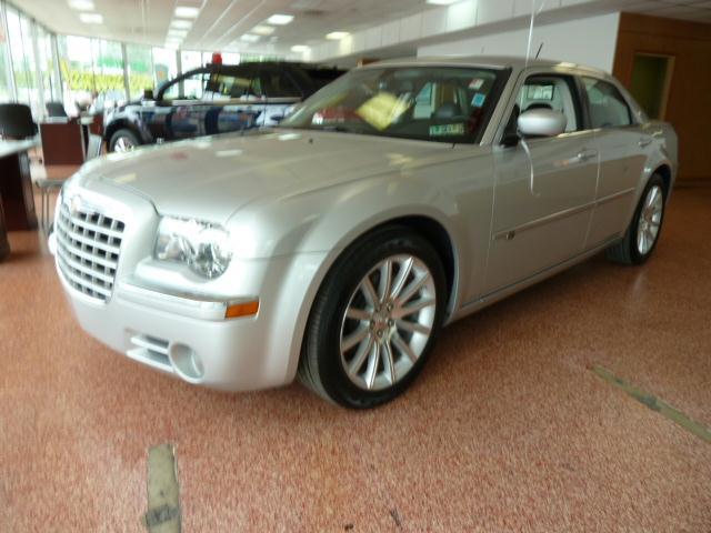 Chrysler 300C 2008 photo 1