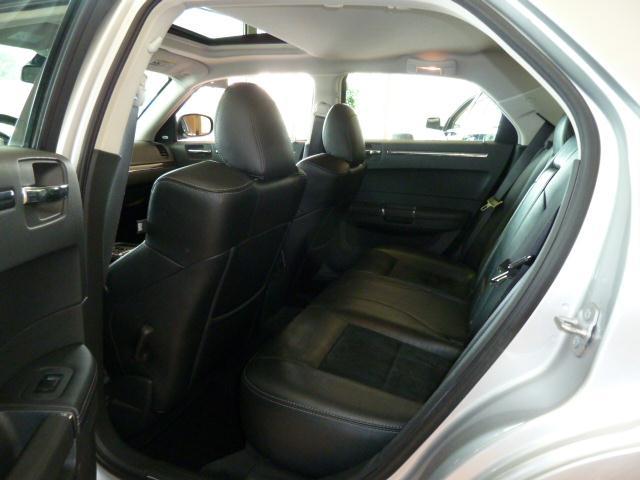 Chrysler 300C 2008 photo 3