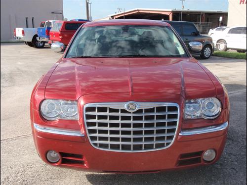 Chrysler 300C 2008 photo 2