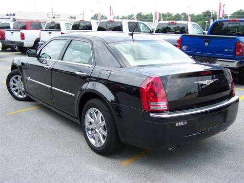Chrysler 300C 2008 photo 2
