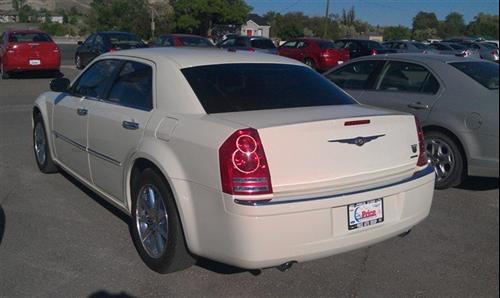 Chrysler 300C 2008 photo 2
