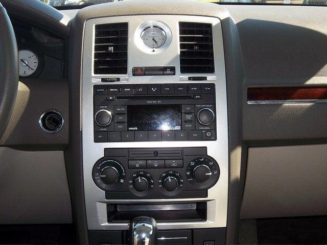 Chrysler 300C 2008 photo 5