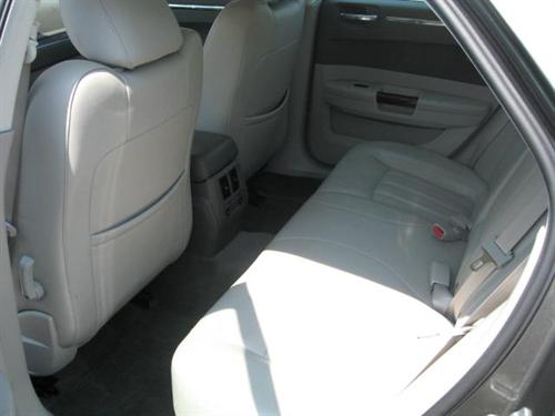 Chrysler 300C 2008 photo 3