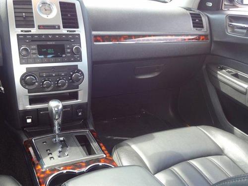 Chrysler 300C 2008 photo 5