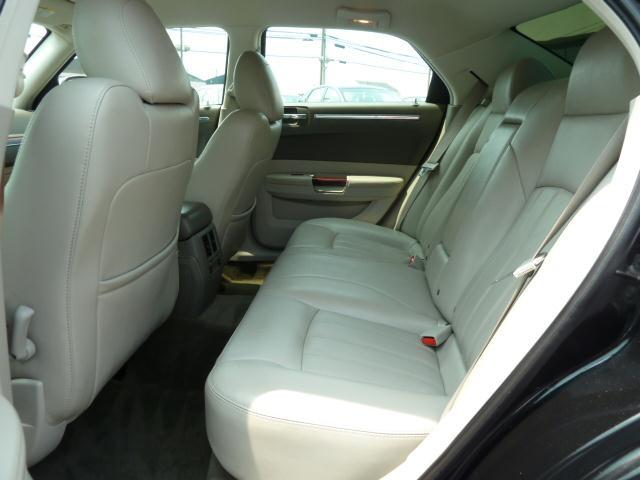 Chrysler 300C 2008 photo 3