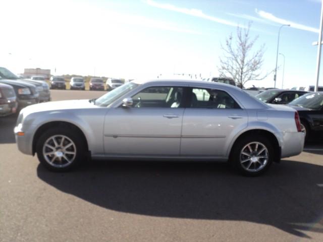 Chrysler 300C 2008 photo 4