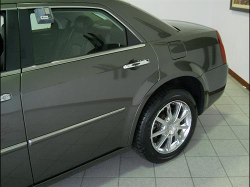 Chrysler 300C 2008 photo 2