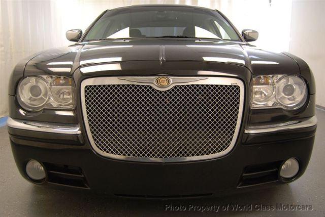 Chrysler 300C 2008 photo 1