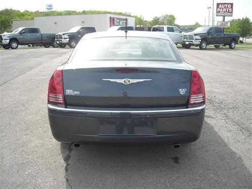 Chrysler 300C 2008 photo 3