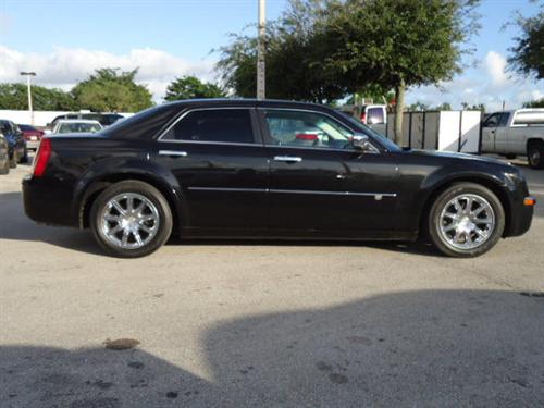 Chrysler 300C 2008 photo 4