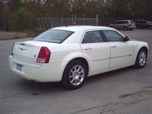 Chrysler 300C 2008 photo 3