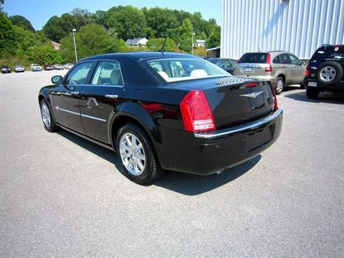 Chrysler 300C 2008 photo 2
