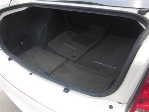 Chrysler 300C 2008 photo 1