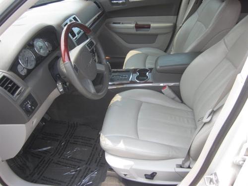 Chrysler 300C 2008 photo 3