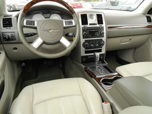 Chrysler 300C 2008 photo 3