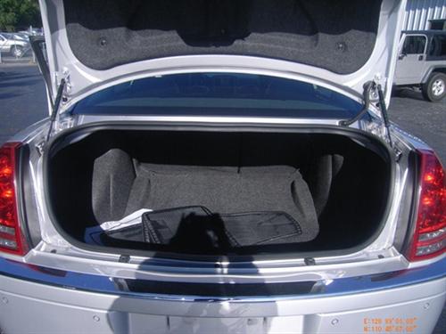 Chrysler 300C 2008 photo 1