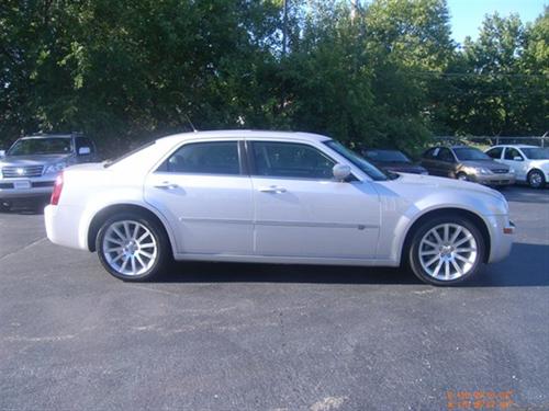 Chrysler 300C 2008 photo 2