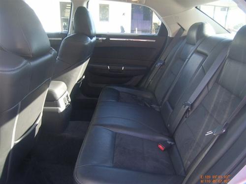 Chrysler 300C 2008 photo 4