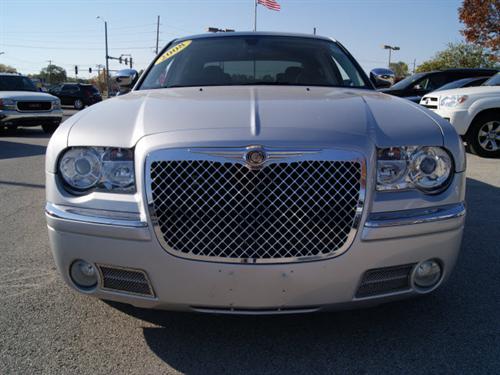 Chrysler 300C 2008 photo 4