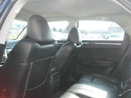 Chrysler 300C 2008 photo 2