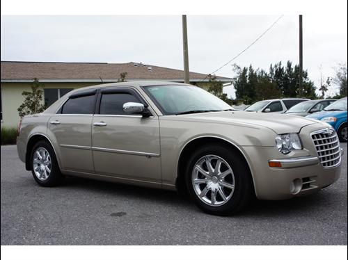 Chrysler 300C 2008 photo 2