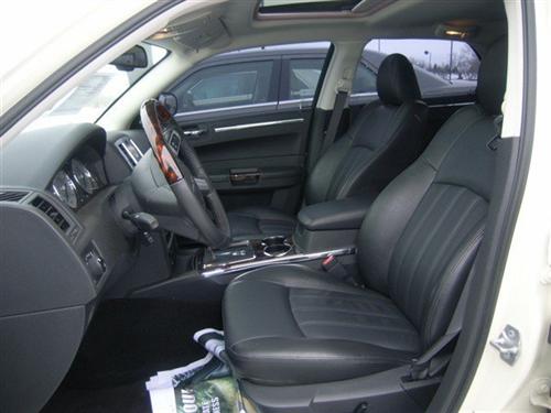 Chrysler 300C 2008 photo 3