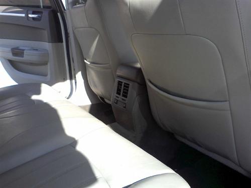 Chrysler 300C 2008 photo 4