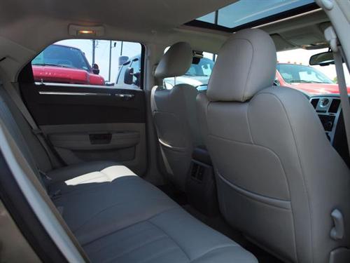 Chrysler 300C 2008 photo 1