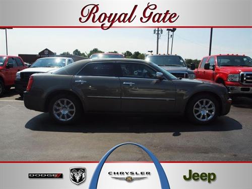 Chrysler 300C 2008 photo 2