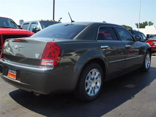 Chrysler 300C 2008 photo 3