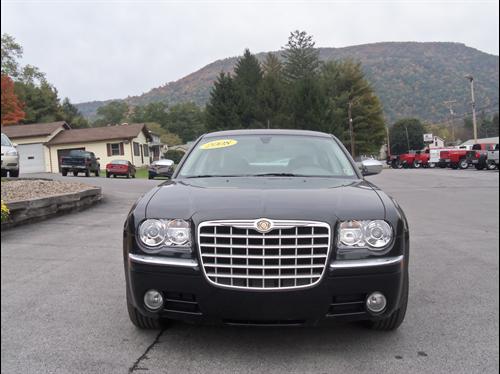 Chrysler 300C 2008 photo 3