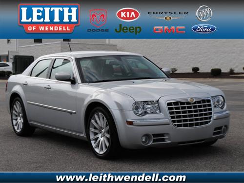 Chrysler 300C 2008 photo 2