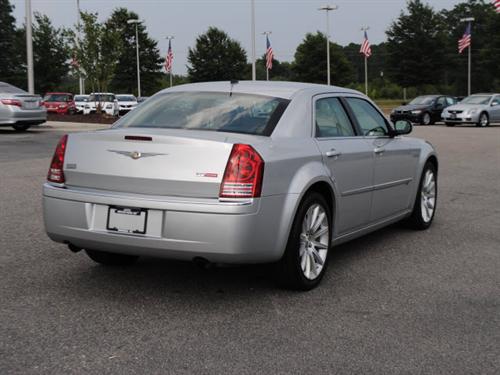 Chrysler 300C 2008 photo 5